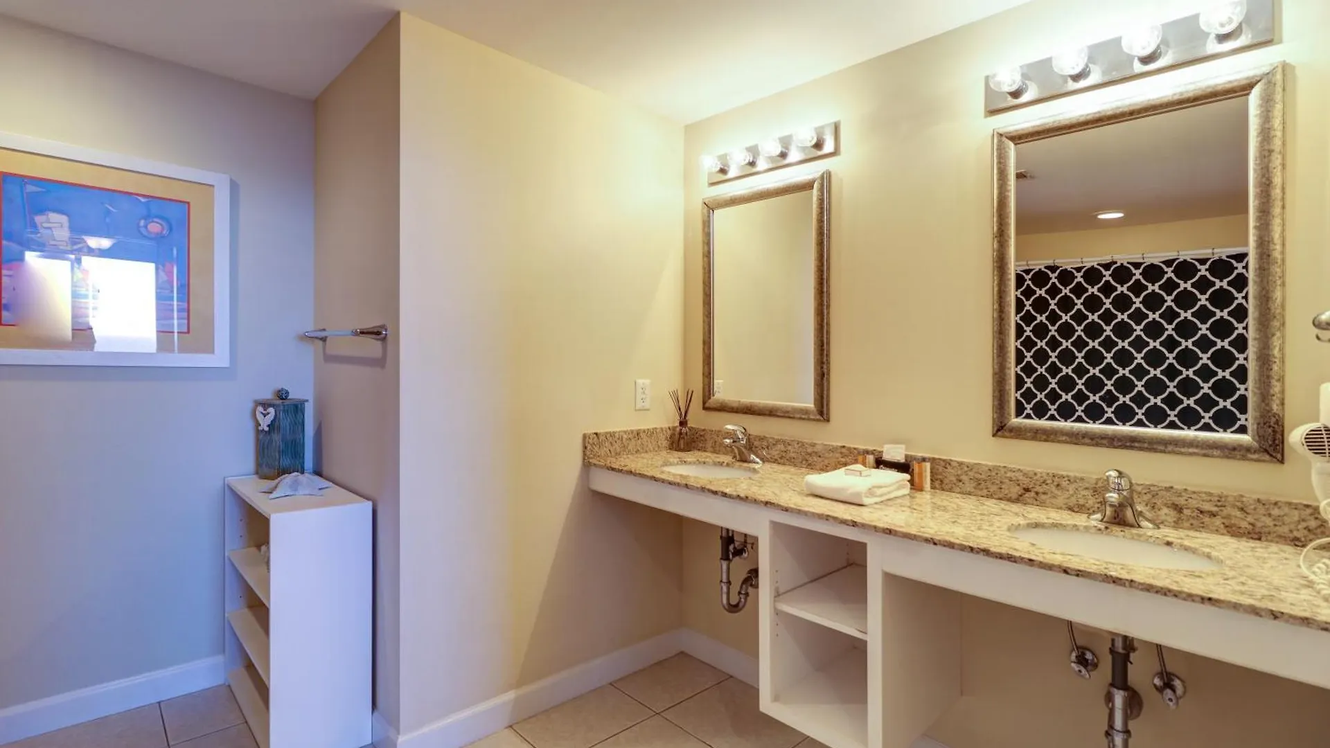 Holiday home Gulf Front! 2 Bedroom 2 Ba! 11Th Floor Condo + Condo Amenities! Panama City Beach