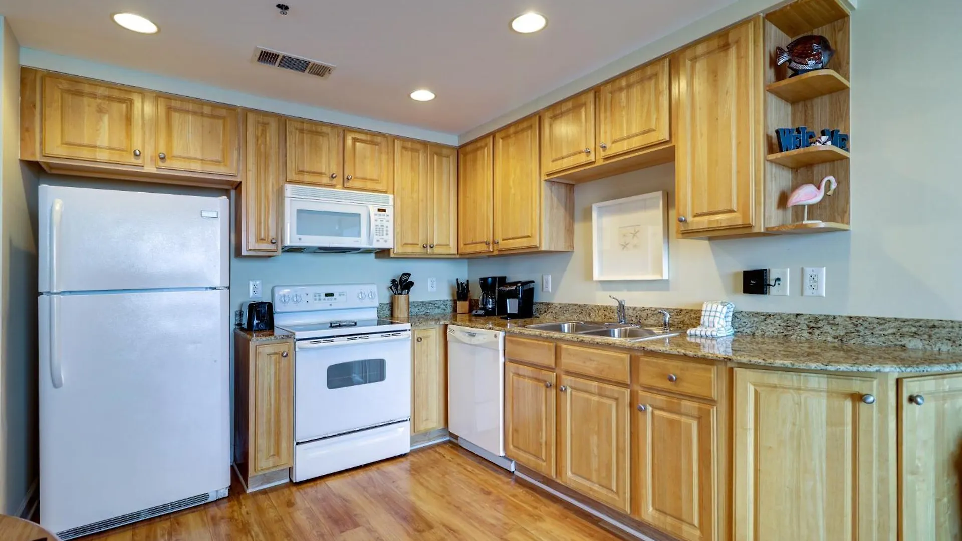 Gulf Front! 2 Bedroom 2 Ba! 11Th Floor Condo + Condo Amenities! Panama City Beach
