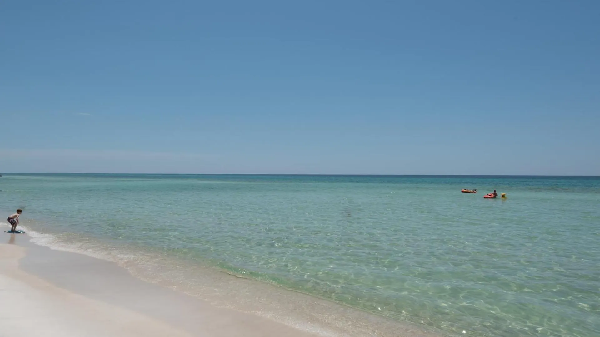 Gulf Front! 2 Bedroom 2 Ba! 11Th Floor Condo + Condo Amenities! Panama City Beach