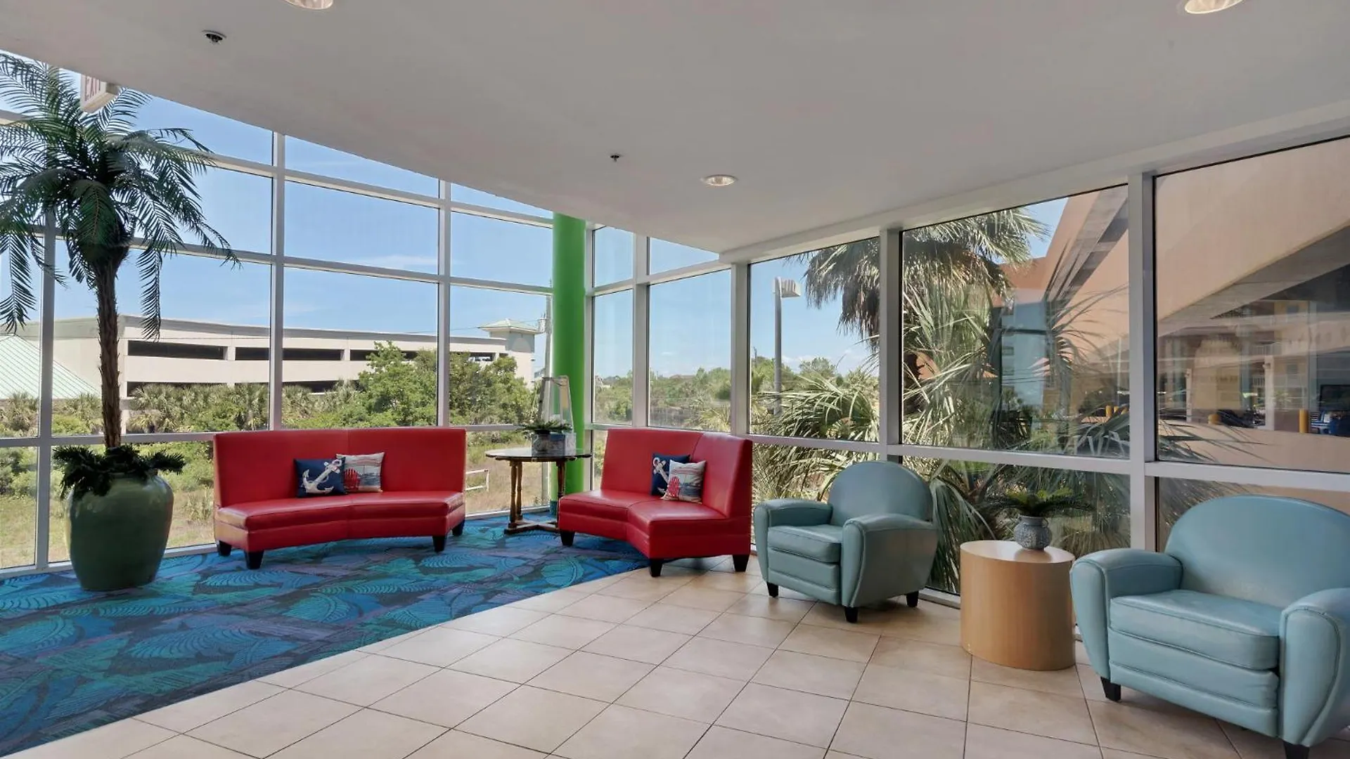 Gulf Front! 2 Bedroom 2 Ba! 11Th Floor Condo + Condo Amenities! Panama City Beach Holiday home